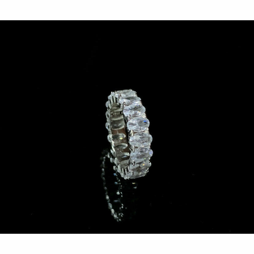 Sparkling ring